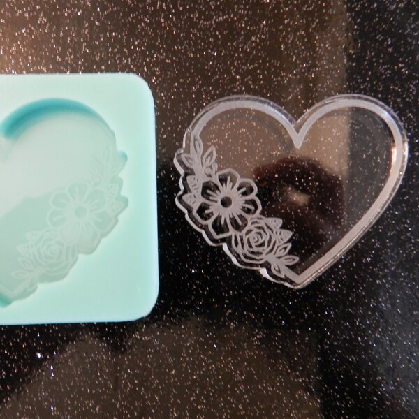 2" Etched Floral Heart Silicone Mold for Resin or Epoxy.  Sized for use on Badge Reels. 2" Wide. 1/4" deep.