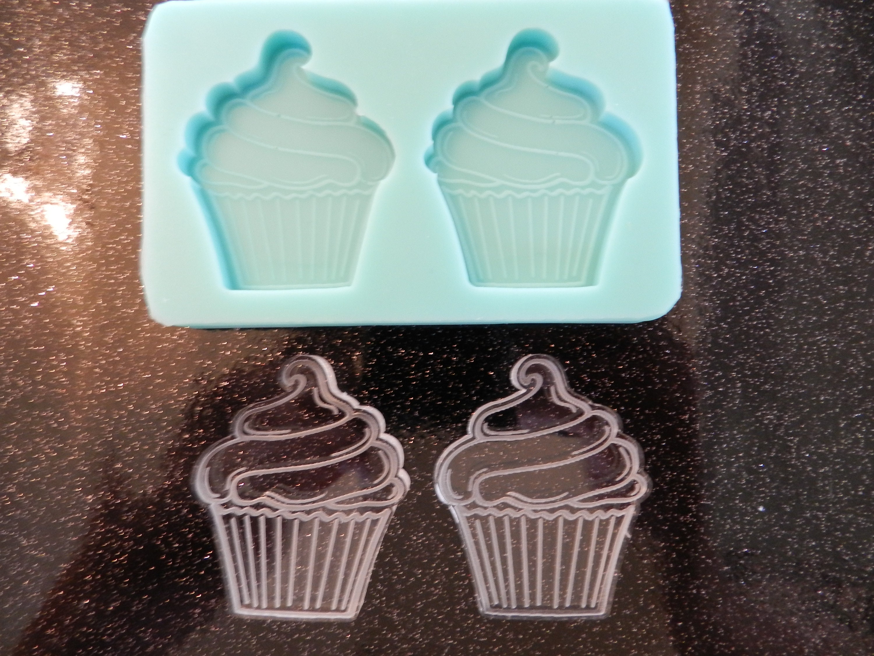 Silicone Mini Muffin Pan Silicone Molds, 2 Pack Silicone Mini Cupcake —  CHIMIYA