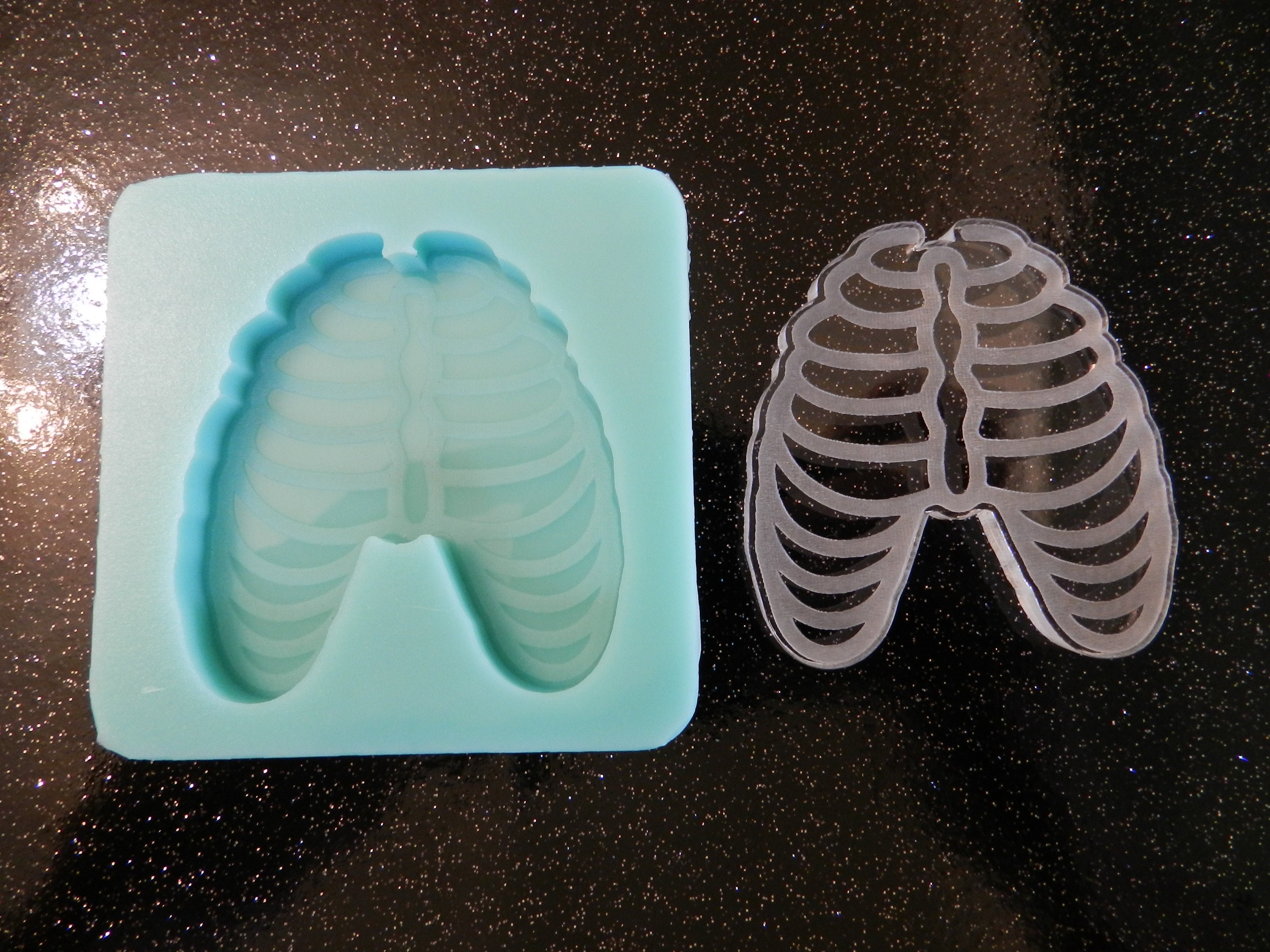 2 Etched Bee Silicone Mold For Resin & Epoxy. Sized Use On Badge Reels.  Wide 1/4 Deep - Yahoo Shopping