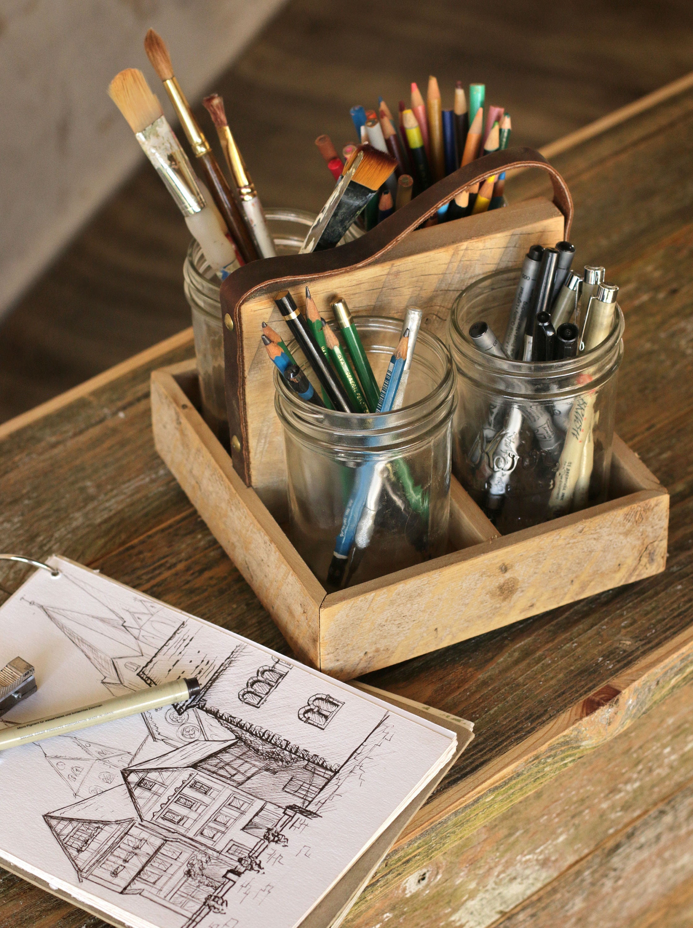 Pencil Caddy for Art Supplies, Rotating Base, Art Supply Organizer