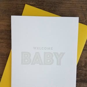 Carte de typographie Bienvenue bébé