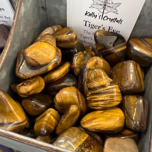 Tiger&#39;s Eye Loose Tumbled Stone