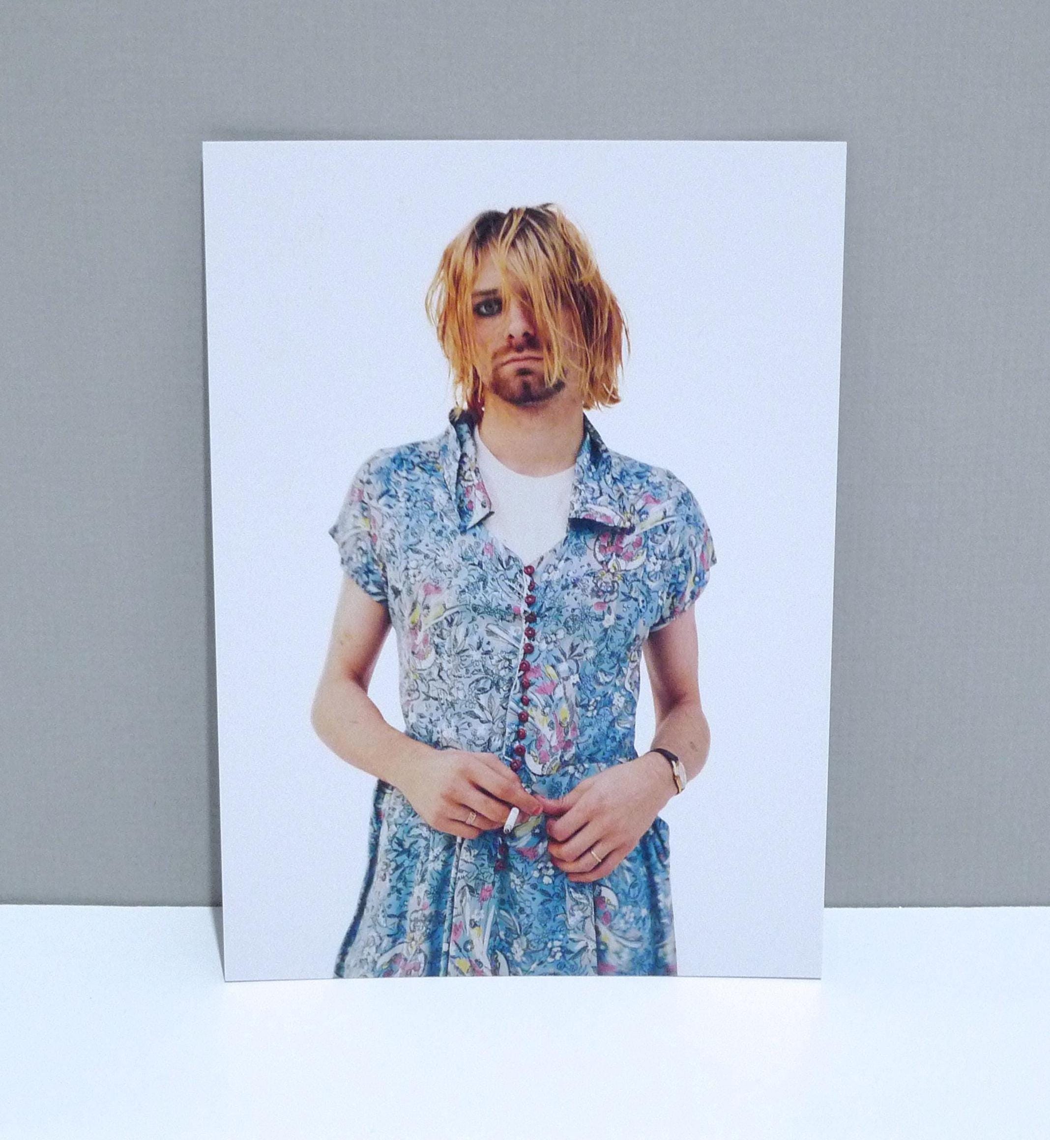 Kurt Cobain Postcard (nirvana) - National Portrait Gallery London 