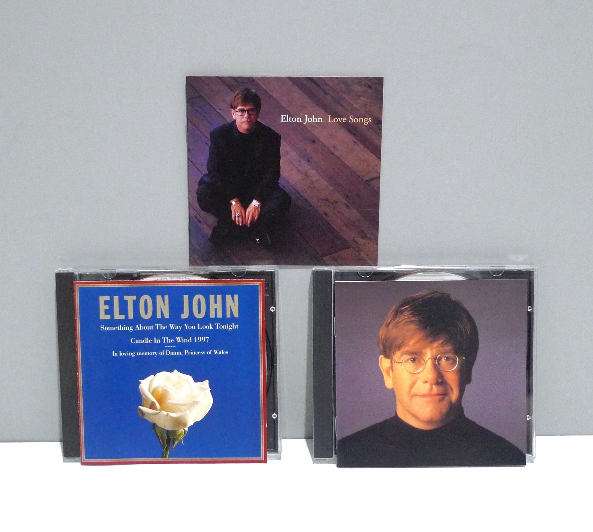 ELTON JOHN 2 CD SET LOVE SONGS, SOMETHING ABOUT THE WAY YOU LOOK TONIGHT