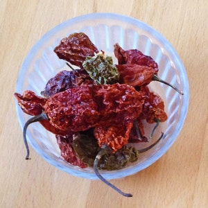 Smoked Ghost Pepper - 15 peppers - Hot Chile - Bhut Jolokia