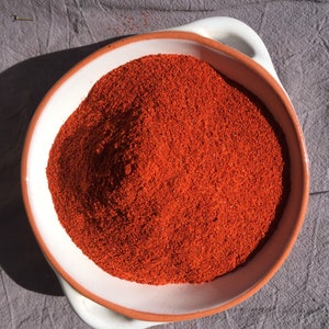 Kashmiri Chili - Deggi Mirch - medium Indian chili