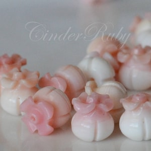 Queen Conch Shell Lily of the Valley,Natural Pink MOP Flower Beads,7.5x8 mm,Hand Carved Tulips,Full Drilled