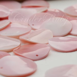 30 mm Conch Shell Disc, Pink MOP Circle Pendant, Pink Mother of Pearl/MOP Beads