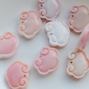 Pink Queen Conch Shell Hand Carved Ruyi Pendants,12-20 mm Pink MOP Charm BeadsPink Mother of Pearl Drops image 3