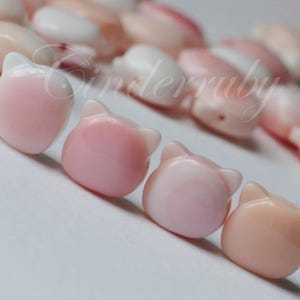 Natural Pink Conch Shell Cat Head Charms/Connectors,Delicate Hand Carved Queen Conch Beads,Full Drilled Pink Mother of Pearl Beads,9x8x4 mm