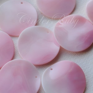 40 mm Conch Shell Disc, Pink MOP Circle Pendant, Pink Mother of Pearl/MOP Beads