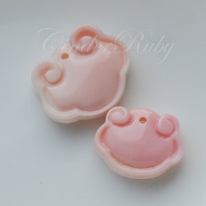 Pink Queen Conch Shell Hand Carved Ruyi Pendants,12-20 mm Pink MOP Charm BeadsPink Mother of Pearl Drops image 7