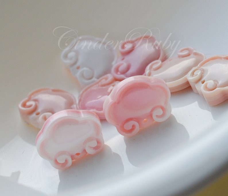 Pink Queen Conch Shell Hand Carved Ruyi Pendants,12-20 mm Pink MOP Charm BeadsPink Mother of Pearl Drops image 2