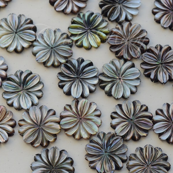 20 mm Exquisite Natural Black Shell Daisy Flowers,Scallop,Black MOP Flower Beads,Focal Pendant,1 Pair or More