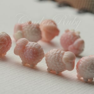 Natural Pink Conch Shell Sheep Charms,Delicate Hand Carved Queen Conch Sheep Beads,Full Drilled Pink Mother of Pearl Beads,14x9 mm
