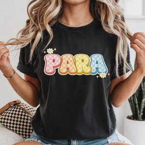 Szachownica w stylu PNG | Retro projekt koszulki dla asystenta nauczyciela | Pastelowa grafika do klasy | Modna sublimacja na powrót do szkoły zdjęcie 2