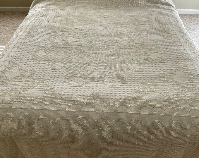Vintage Hobnail Chenille Bedspread for Use or Cutter to Repurpose and