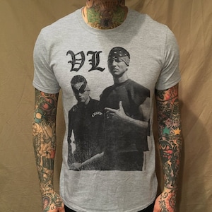 VL Placaso On Grey Tee