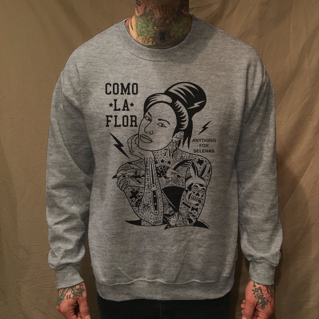 Como La Chola on Grey CrewNeck