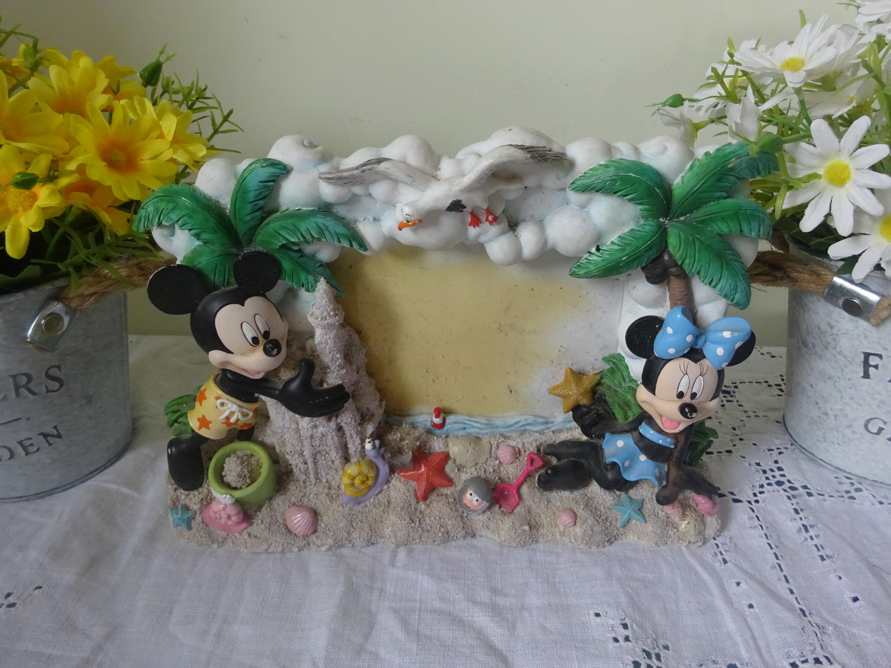 ミッキーマウスとミニーマウスをあしらったヴィンテージディズニー