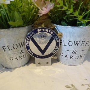 Vintage The Vintage Sports Car Club badge  / grill badge car mascot in really good condition 10 x 8 cm