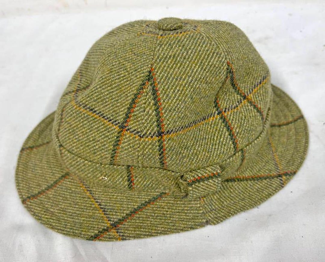 Genuine Lock & Co Hatters Tweed Deerstalker Hat in Lovely