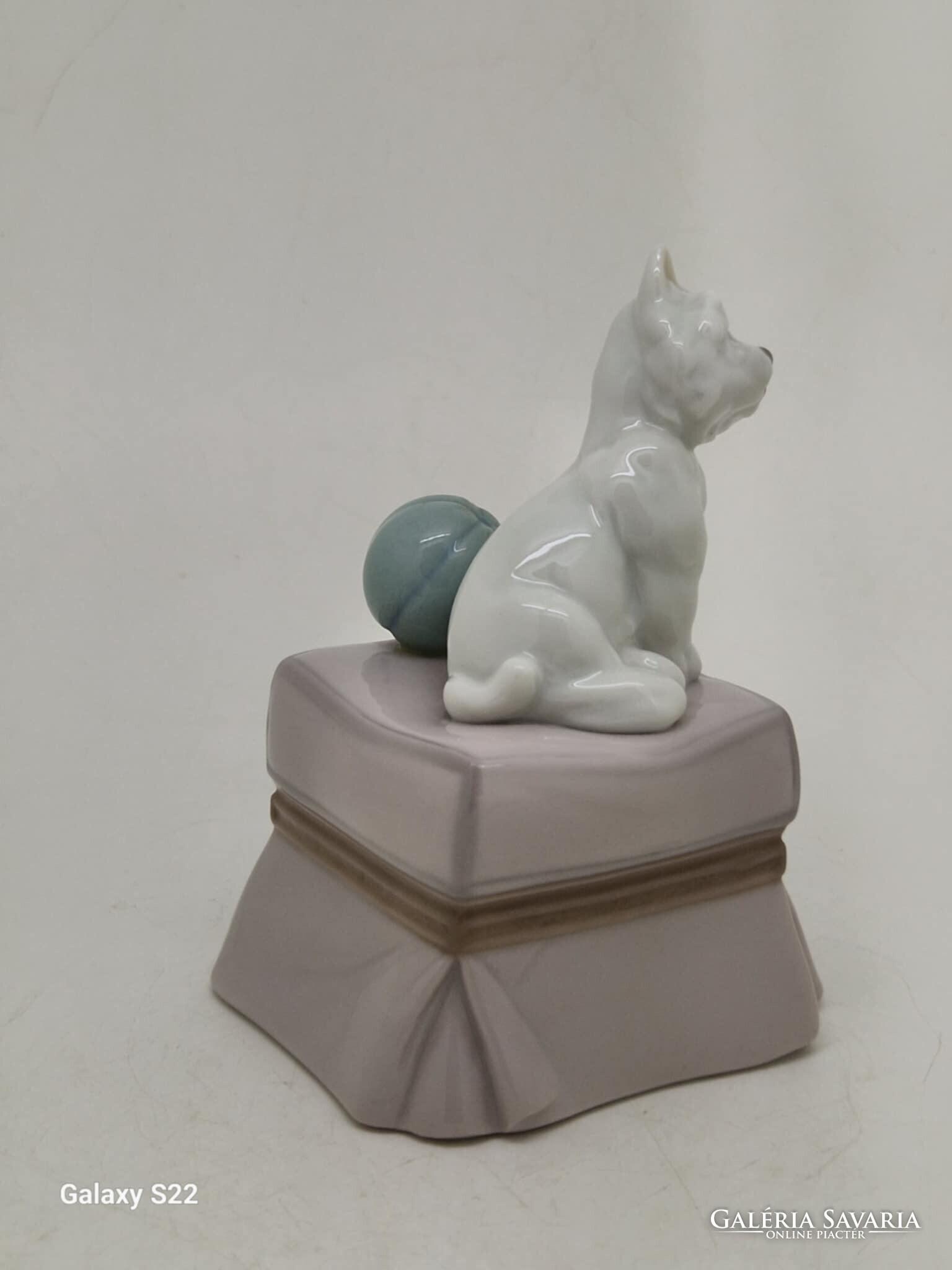 Lladro Figurine #3985 ( My Favorite Companion ) Mint Condition