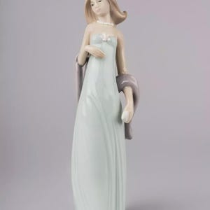 Lladro Porcelain Ingenue Figurine #5487