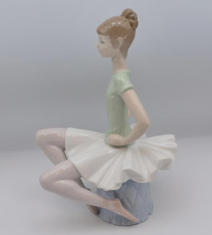 Lladro sitting ballerina - Etsy 日本