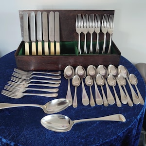 Vintage Viners Cutlery Set - Etsy - Page 2