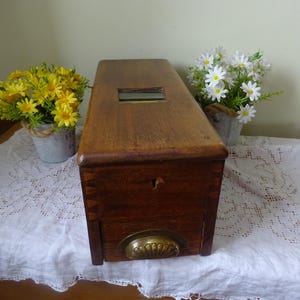 Vintage early 20th C. Gledhill mahogany cash register/ shop till the pull out drawer for the various denominations of coin 44 x 18 x 8