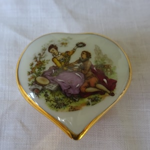 Vintage Meissner Limoges ring box gilt edged porcelain  stunning condition heart shaped made in France
