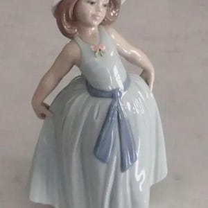 Lladro Figurine Rose #6275