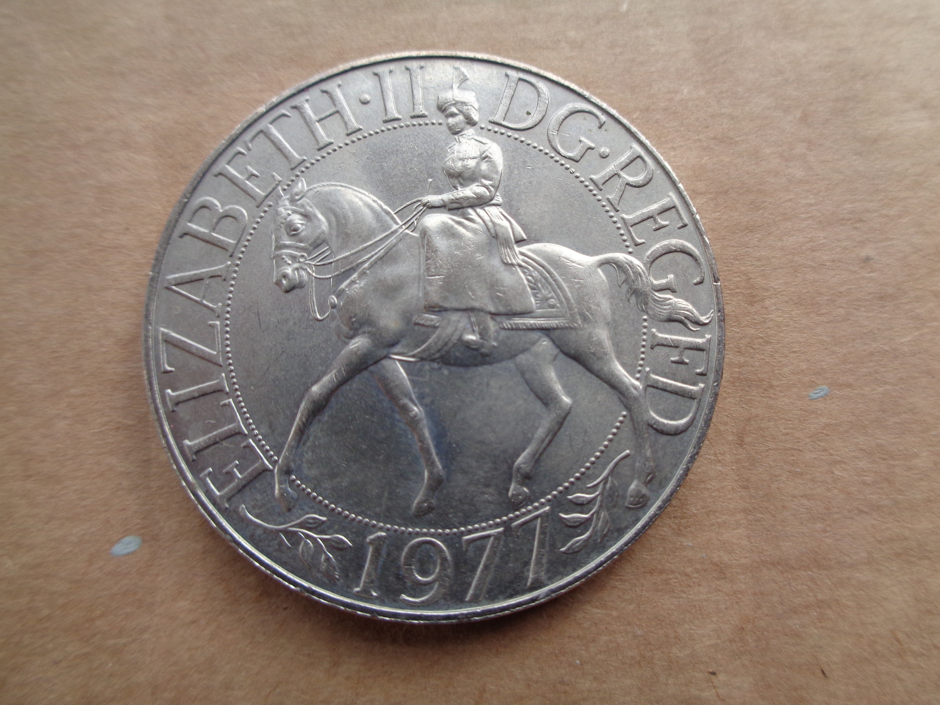 1977年エリザベス2世シルバージュビリークラウン - オリジナルコイン