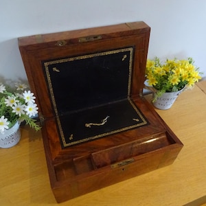 Victorian campaign style Burr wood  writing slope desk top stationary box with black leather interior & inkwell and  key  35 x 23 x 16 cm