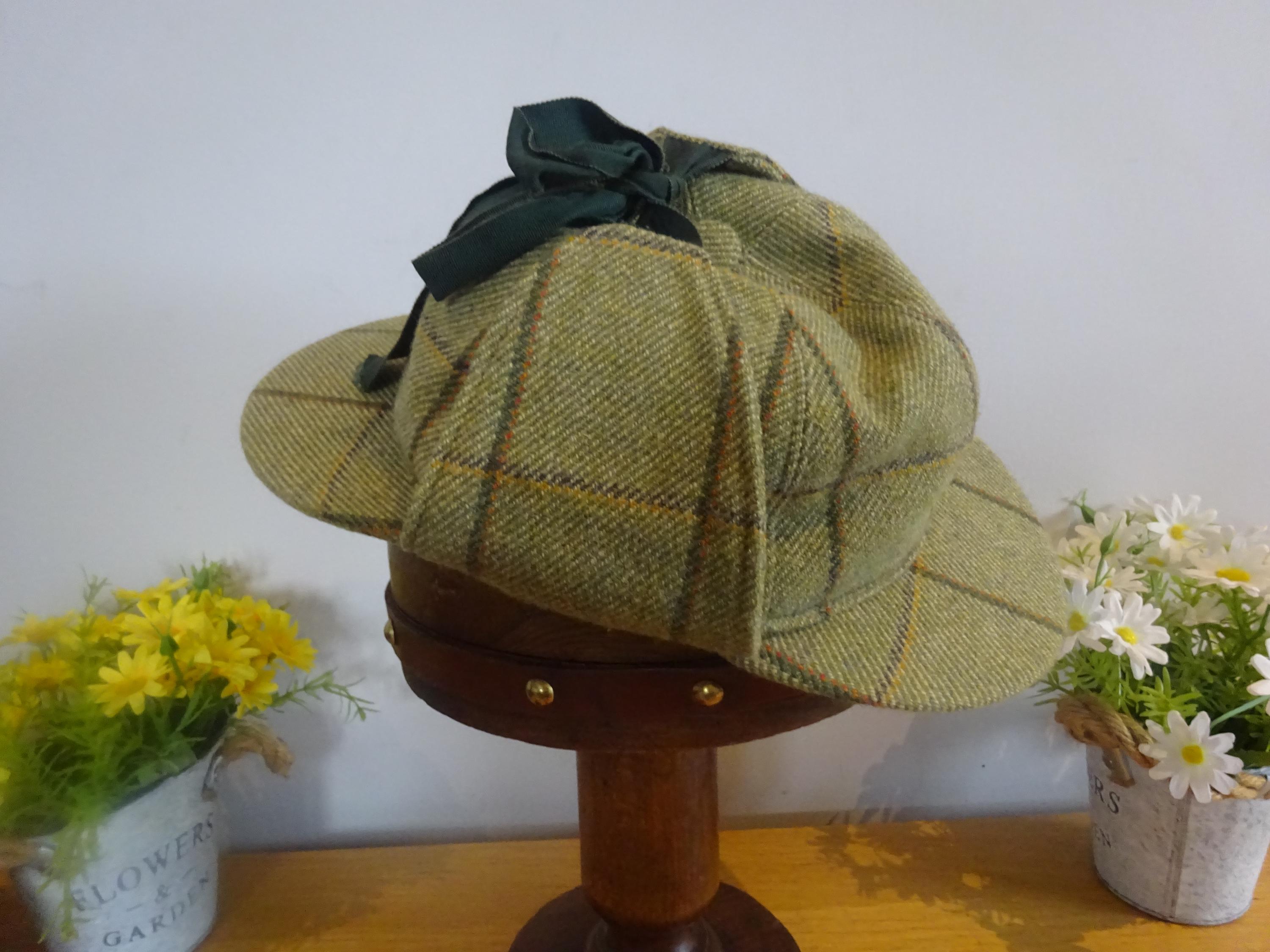 希少 本格的 Lock & Co Hatters Deerstalker Hat Genuine Lock & Co Hatters Tweed Deerstalker Hat in Lovely