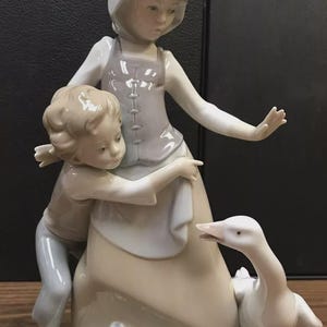 LLADRO リヤドロ No.4815『ガチョウと少女 Lladro LLADRO リヤドロ No.4815『ガチョウと少女 girl goose - Etsy
