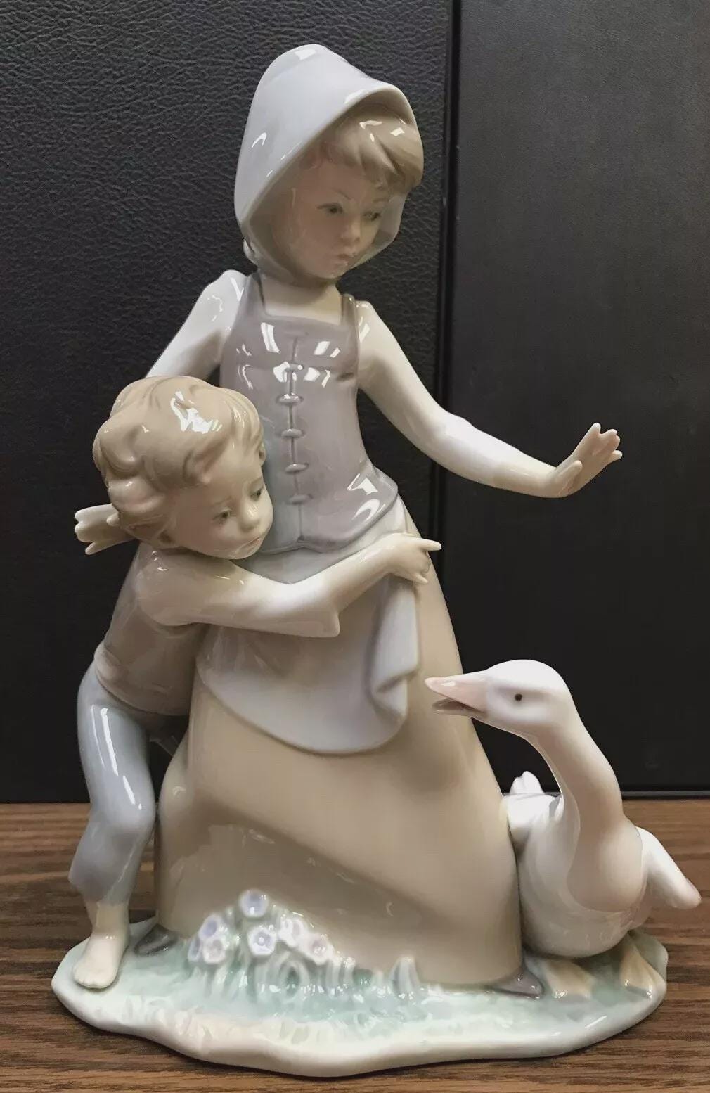 Lladro girl goose - Etsy 日本