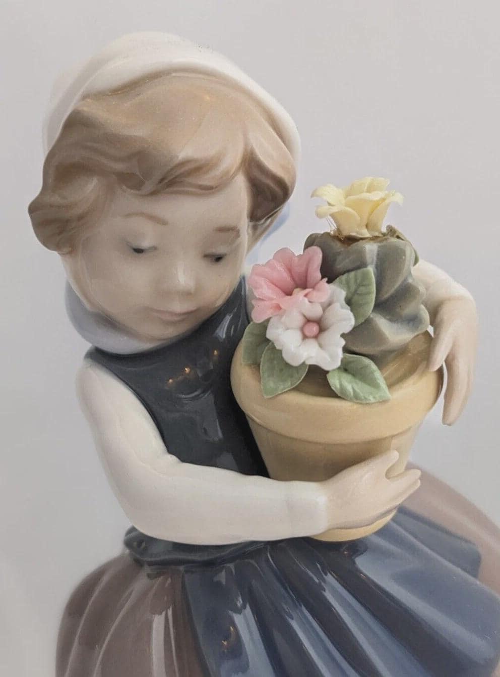 Lladro Figurine #5223 Spring is Here (retired ) Mint Condition