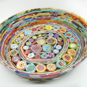 Handmade Baskets, Paper Baskets, Oval Basket, Paper Accessories, Table Accents, Home Decor, Decorative Baskets, Storage Baskets