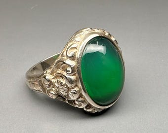 Antique German Chrysoprase Signet Ring: Art Deco Silver, US Size 7.5