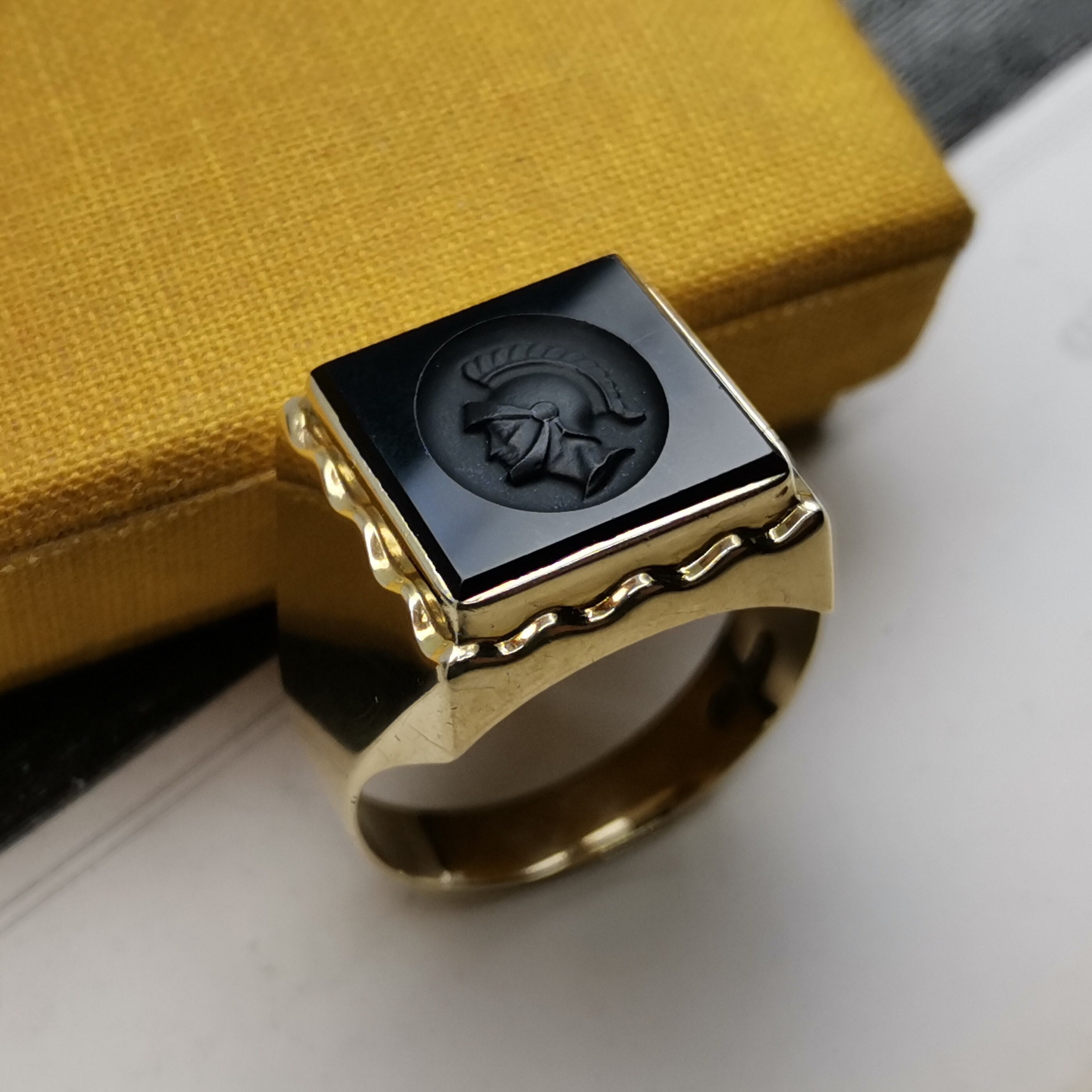 Vintage German 8k Gold Onyx Signet Ring Intaglio Roman -  Israel