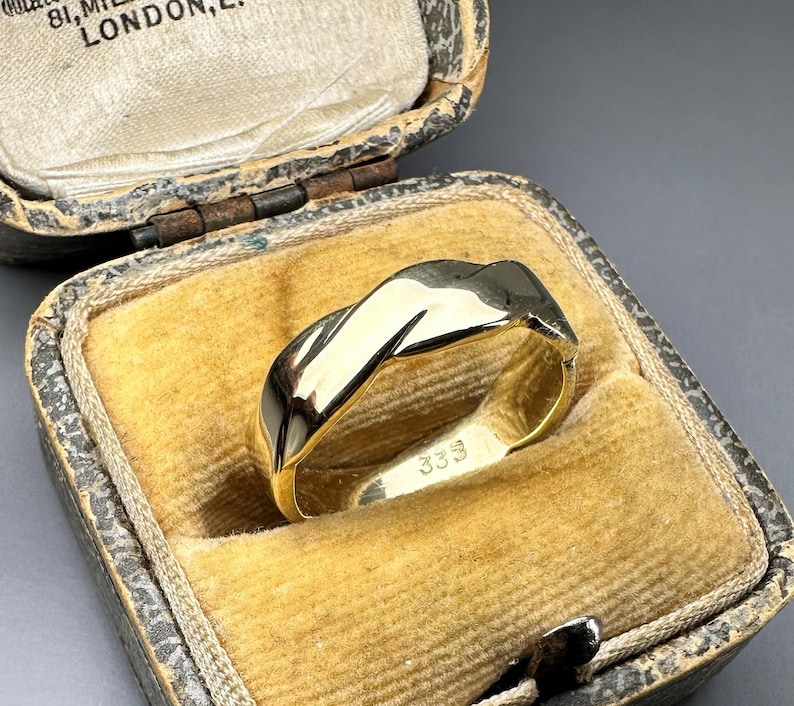 8k Solid Gold Intertwined Ring – Ladies Wedding Band, US Size 6 image 1