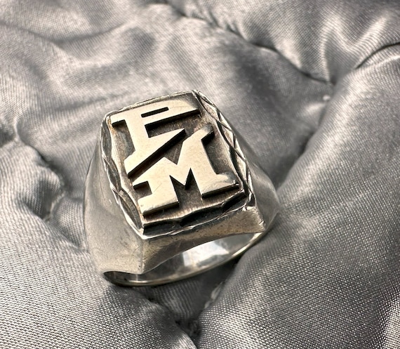 Signet Ring 70s French Vintage Hammered Silver 925 Hallmark