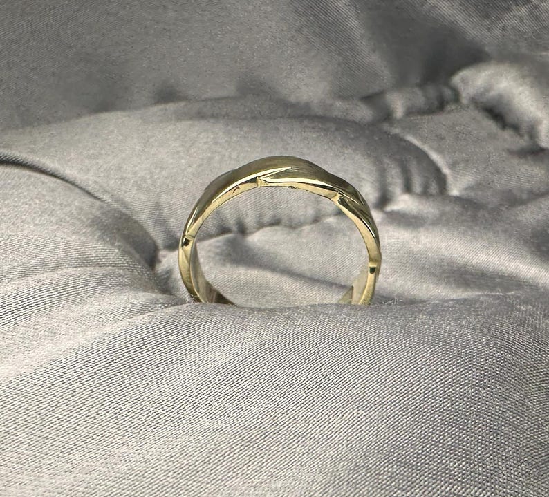8k Solid Gold Intertwined Ring – Ladies Wedding Band, US Size 6 image 9