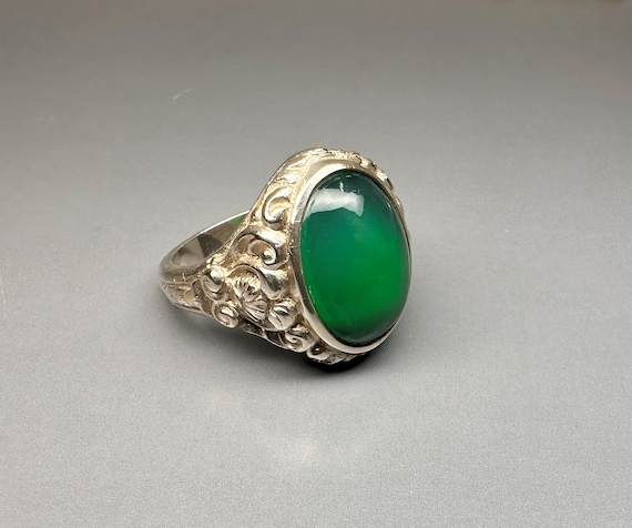 Antique German Chrysoprase Signet Ring: Art Deco Silver, US Size