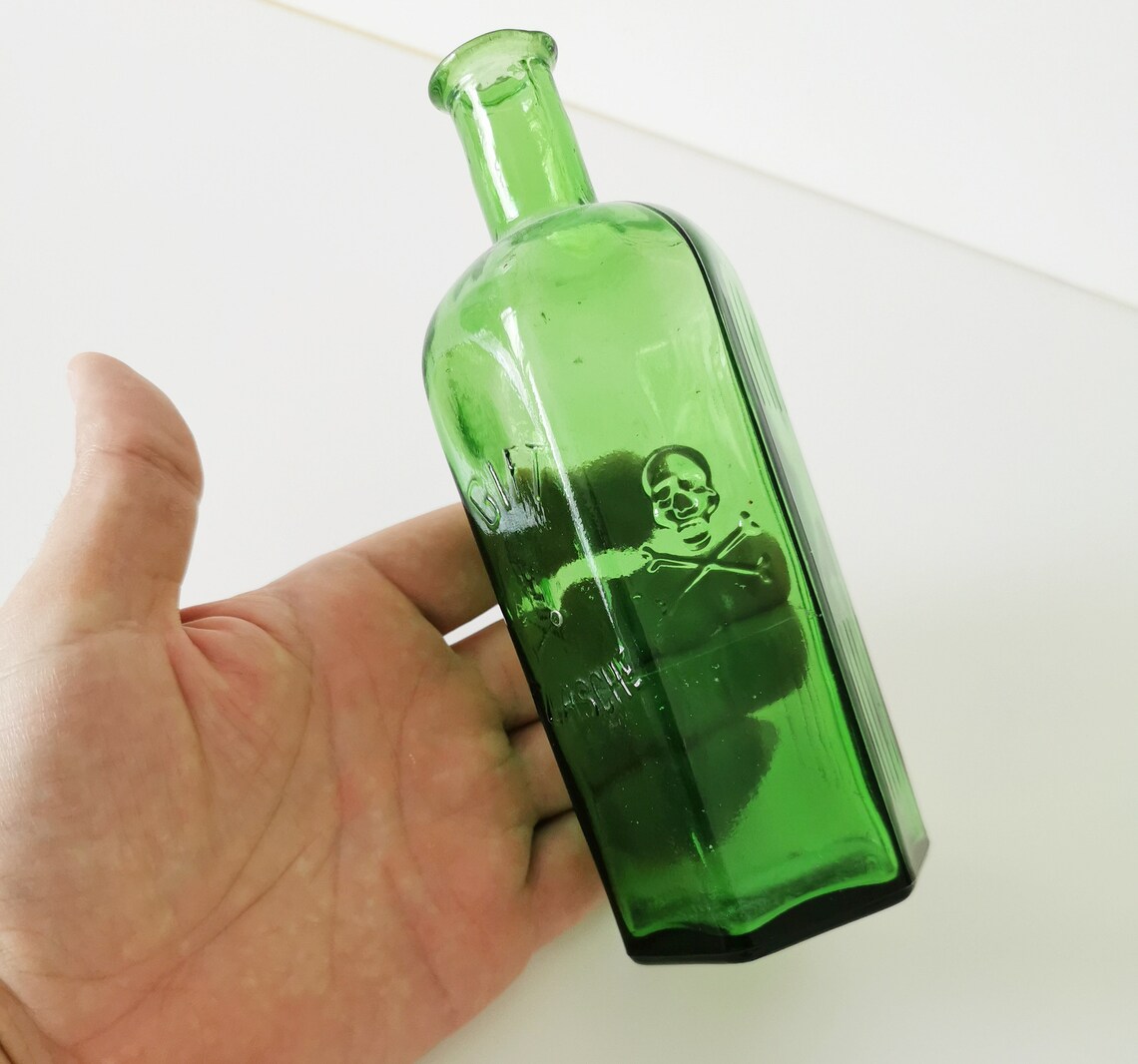RARE True Vintage German Poison Bottle Medium Size Skull
