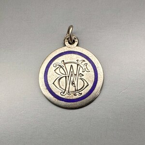 Ciondolo con monogramma in argento antico, ciondolo con monogramma austriaco 'EW' immagine 5