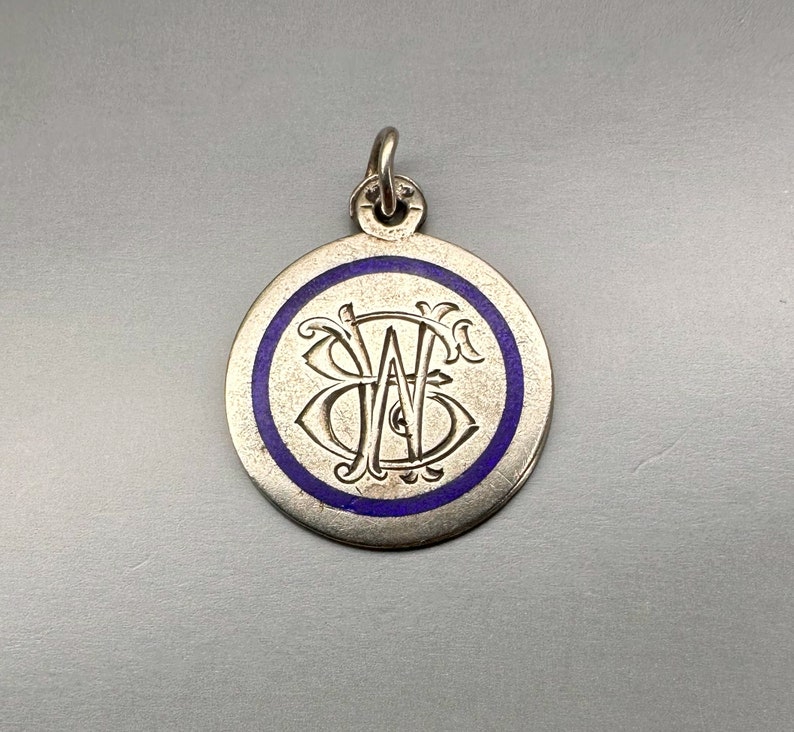 Ciondolo con monogramma in argento antico, ciondolo con monogramma austriaco 'EW' immagine 5