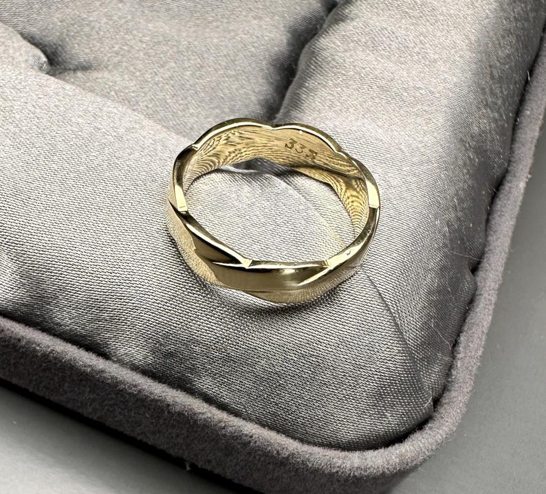 8k Solid Gold Intertwined Ring – Ladies Wedding Band, US Size 6 image 7